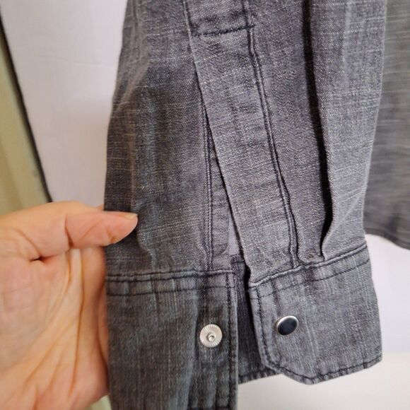 A Wrangle Men's Denim Western Shirt Pearl Snap Rancher Rodeo Chore Size XL - Picture 5 of 10